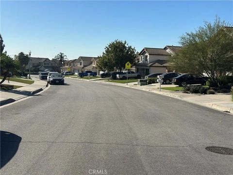 Tiny photo for 5370 Wrangler Drive, Fontana, CA 92336 (MLS # CV25253050)