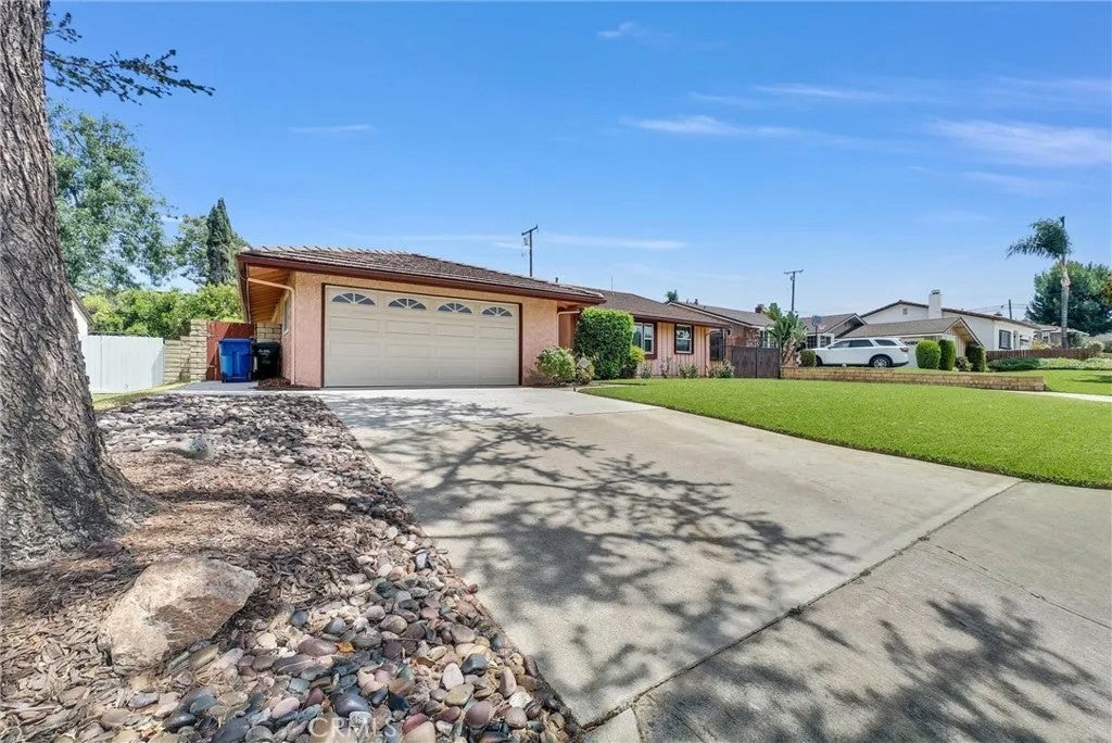 928 S Shasta