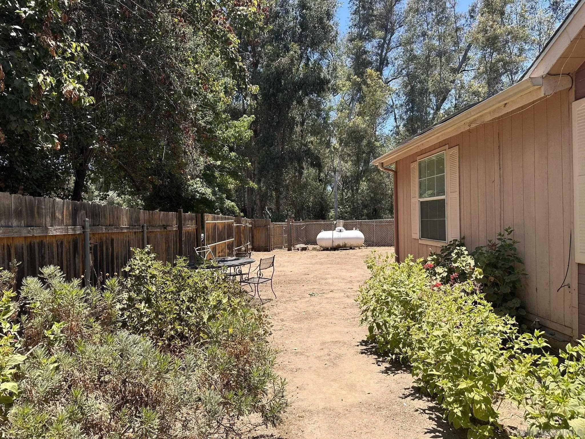 14062 Fernbrook Dr