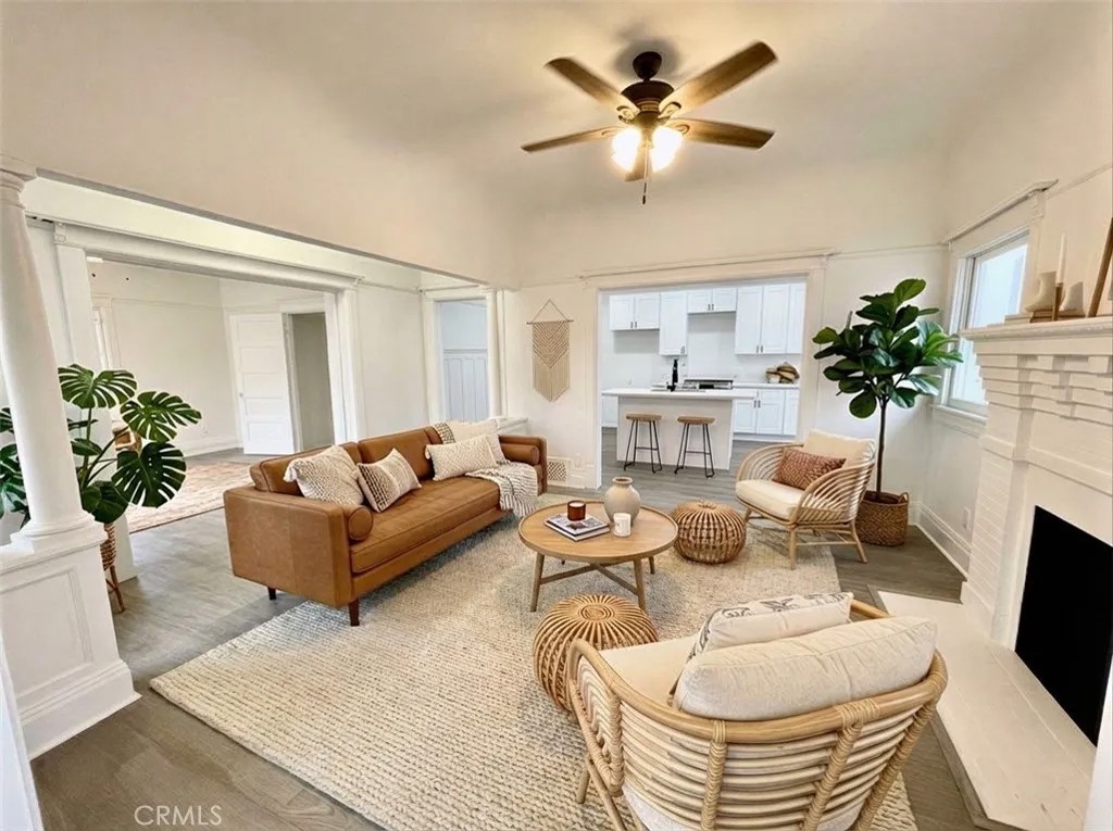 1334 S Berendo Street