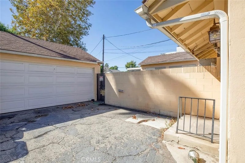 12922 Addison