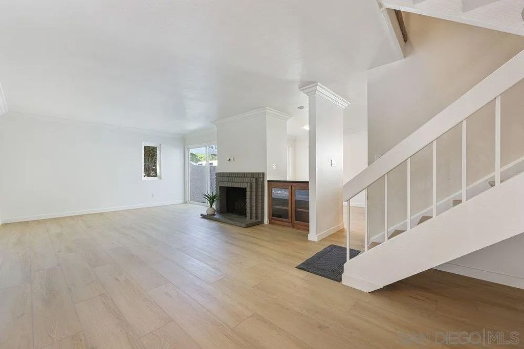 Photo of 2356 Caminito Seguro, San Diego, CA 92107 (MLS # 260002137)