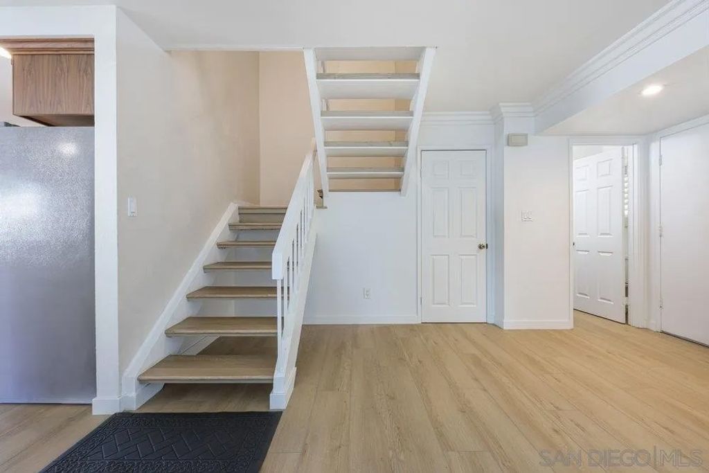 Photo of 2356 Caminito Seguro, San Diego, CA 92107 (MLS # 260002137)