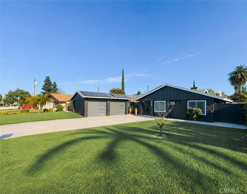 5602 Sycamore