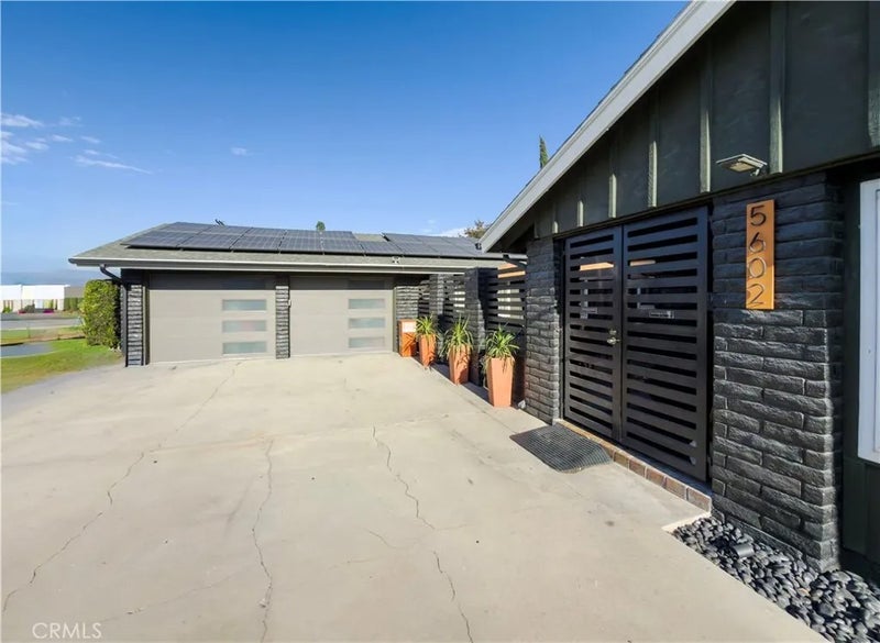 5602 Sycamore