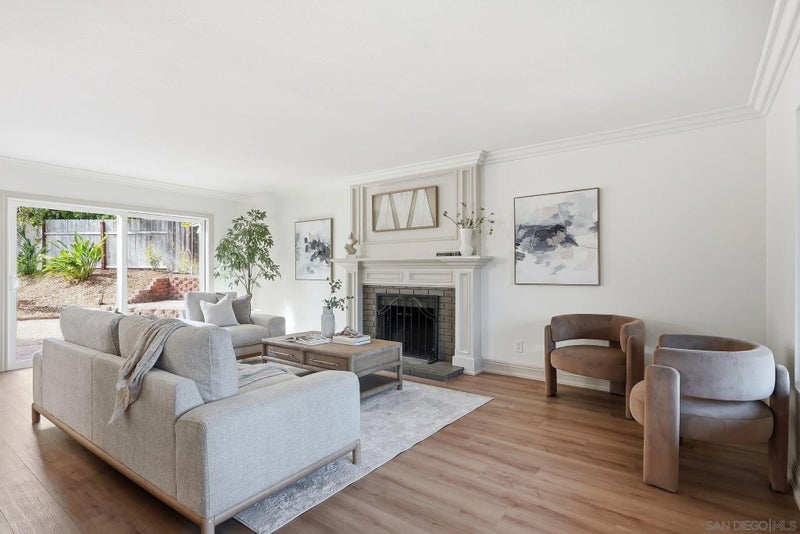611 Fresca St.