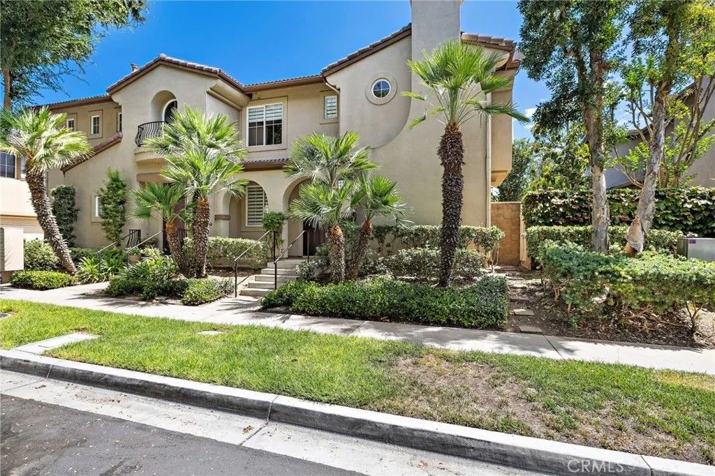 Photo of 82 Rosenblum, Irvine, CA 92602 (MLS # OC25271715)