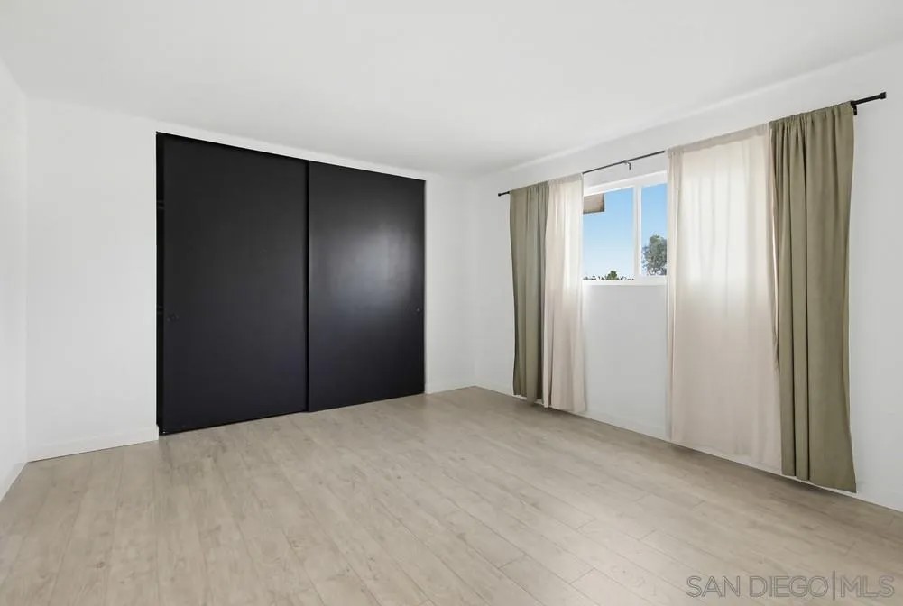 9556 Carroll Canyon Rd 143