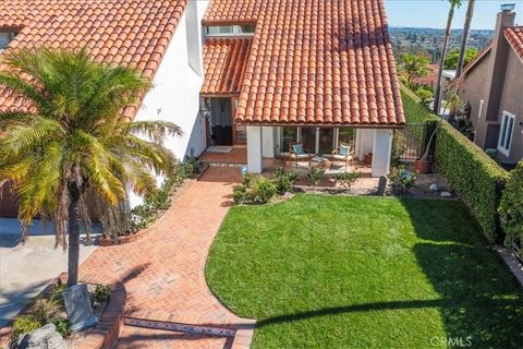 Tiny photo for 22792 Orellana, Mission Viejo, CA 92691 (MLS # OC25244163)