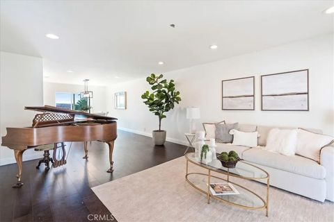Tiny photo for 22792 Orellana, Mission Viejo, CA 92691 (MLS # OC25244163)