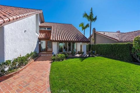 Tiny photo for 22792 Orellana, Mission Viejo, CA 92691 (MLS # OC25244163)