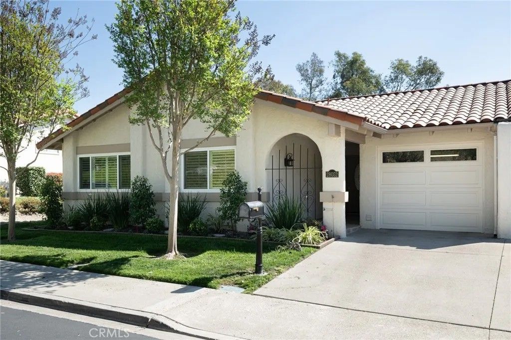 Photo of 28052 Via Congora, Mission Viejo, CA 92692 (MLS # OC26068396)