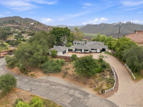 Photo of 3425 Purer Rd, Escondido, CA 92029 (MLS # 260020898)