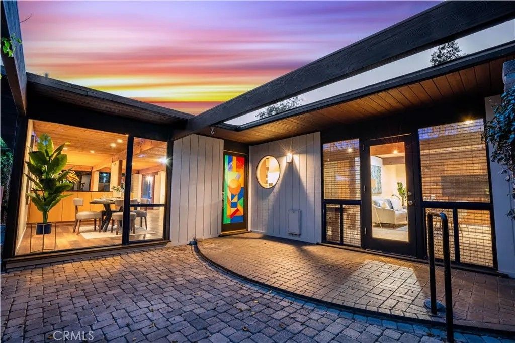 Photo of 17442 Horace Street, Granada Hills, CA 91344 (MLS # SR26046076)