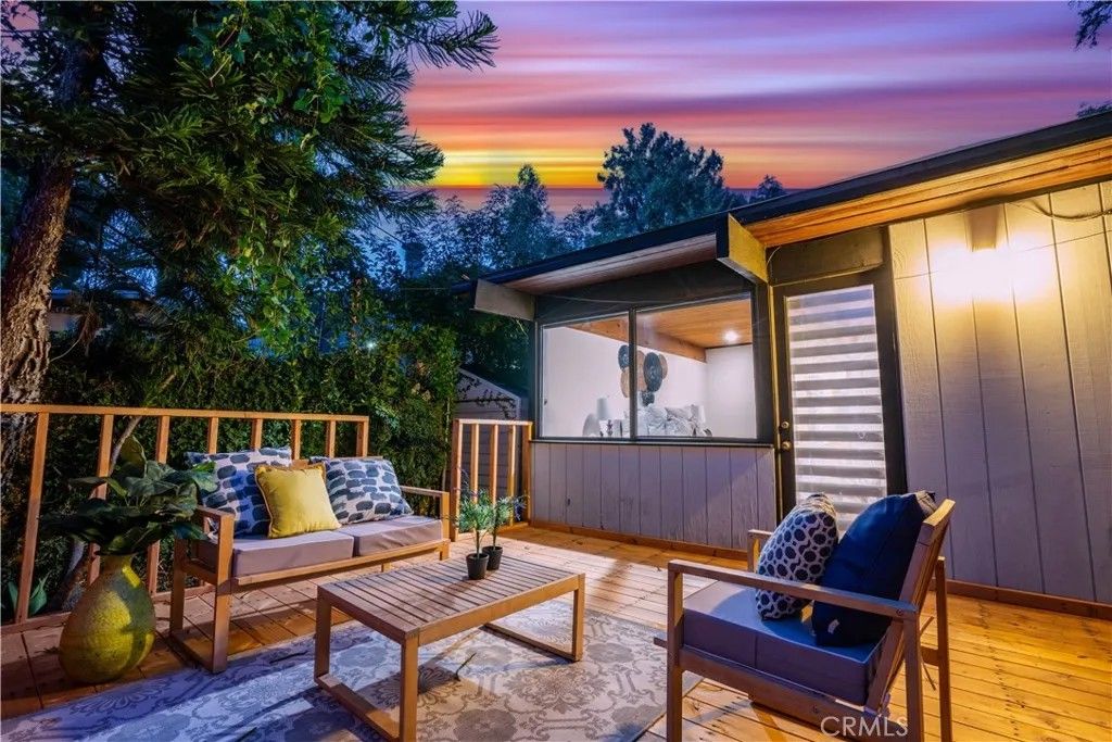 Photo of 17442 Horace Street, Granada Hills, CA 91344 (MLS # SR26046076)