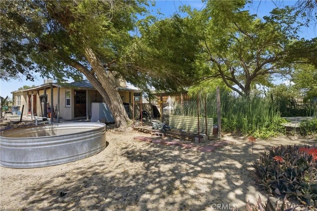 Photo of 12103 E Avenue S Ave, Littlerock, CA 93543 (MLS # JT26089600)