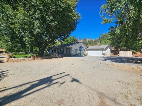 Tiny photo for 12687 Vista Drive, Colton, CA 92324 (MLS # IG25241870)