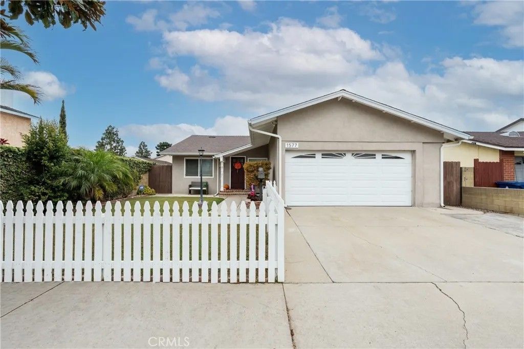 Photo of 1577 238th, Harbor City, CA 90710 (MLS # SW25244067)