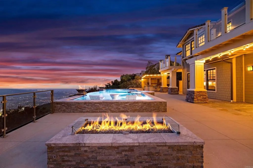 939 Pearl Drive