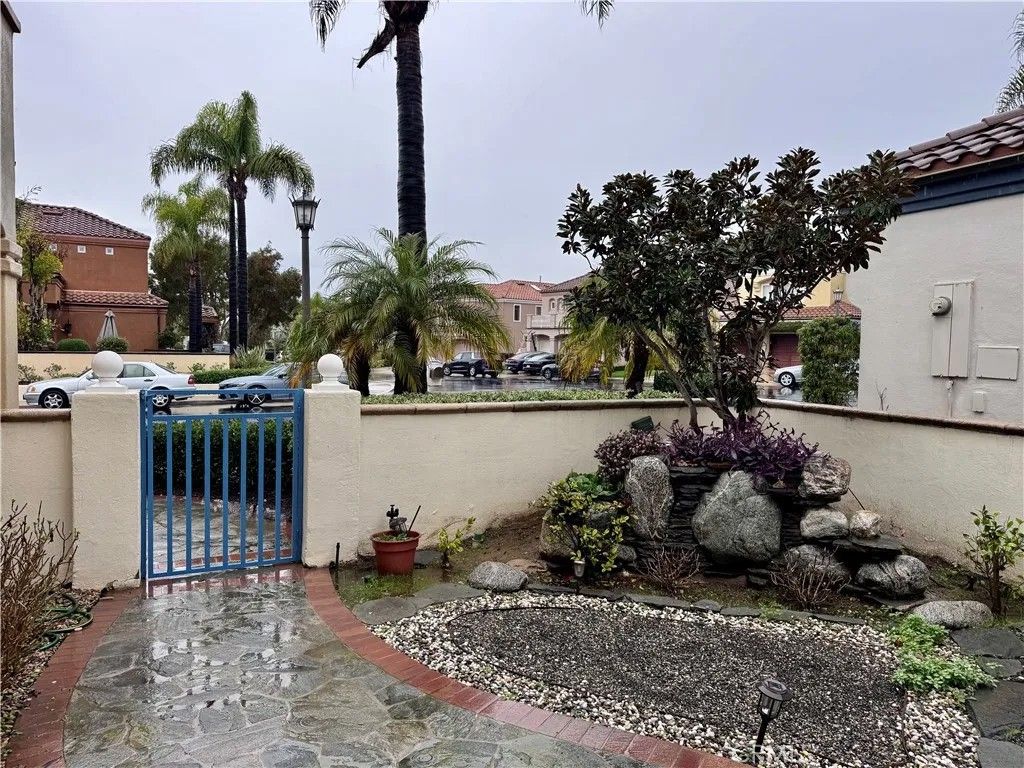 Photo of 19032 Avondale Ln, Huntington Beach, CA 92648 (MLS # OC26003082)