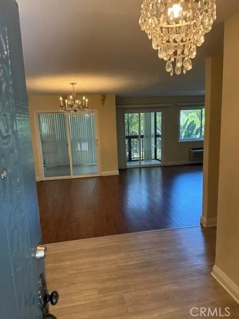 2393 Via Mariposa West