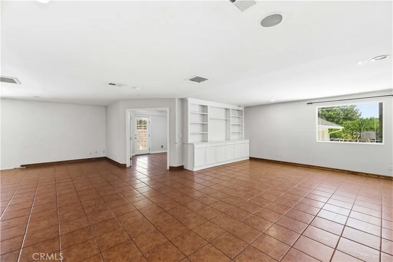 4806 W Avenue M14