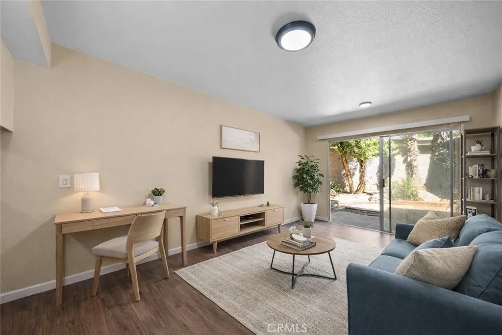 Photo of 1517 E Garfield Ave #40, Glendale, CA 91205 (MLS # SR26056169)