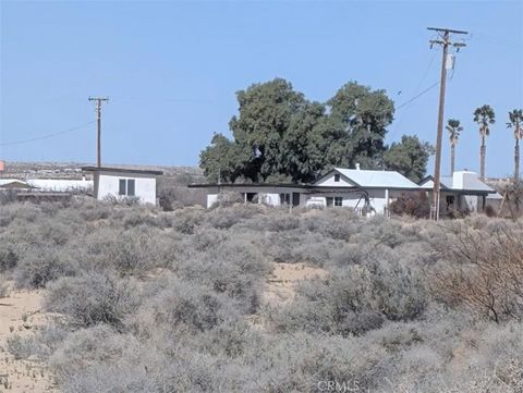 Photo of 2368 Mesquite Springs, 29 Palms, CA 92277 (MLS # JT26049102)