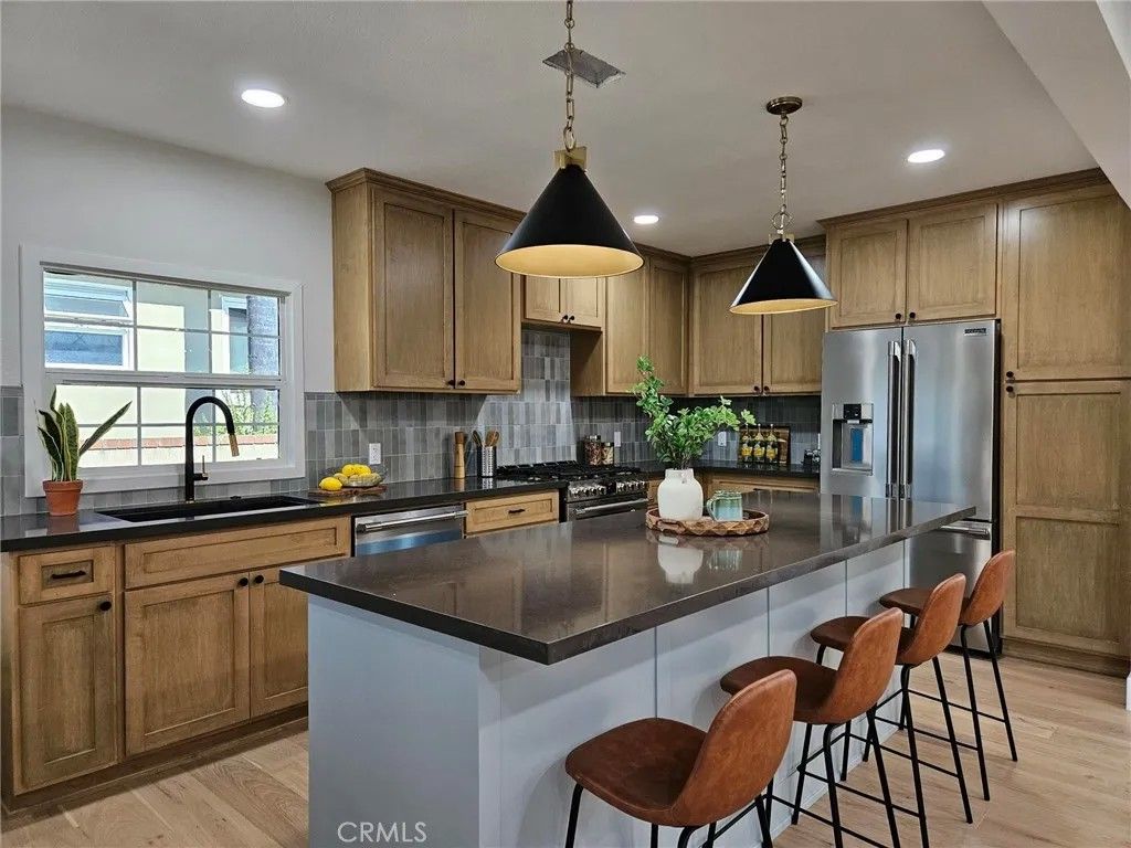 Photo of 540 Hacienda Drive, Monrovia, CA 91016 (MLS # DW25243613)