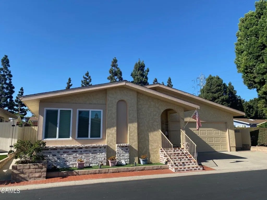 1220 Johnson Drive 107