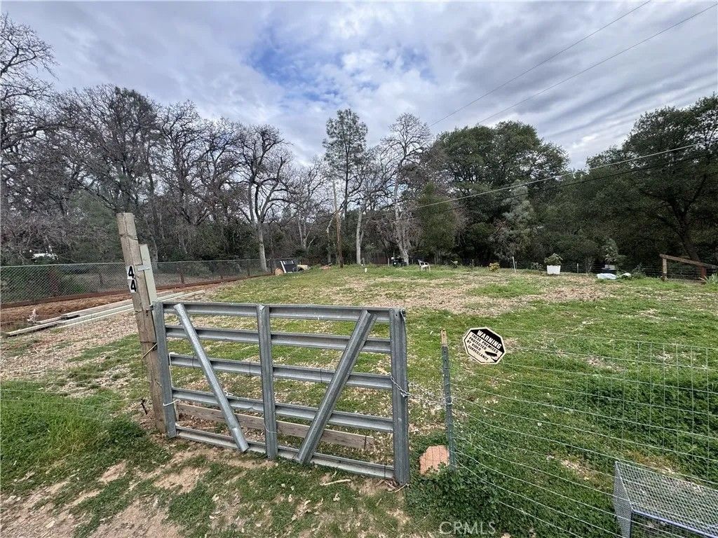 Photo of 5344 Spruce Ave, Clearlake, CA 95422 (MLS # LC26034364)