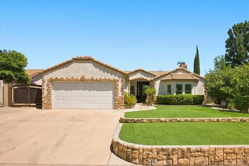 7865 Layton