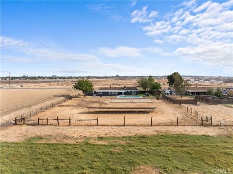 Photo of 420 E Bellevue Road, Merced, CA 95348 (MLS # FR26002101)