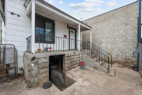 Tiny photo for 254 17Th Street, San Diego, CA 92101 (MLS # PTP2505178)