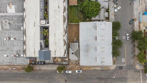 Tiny photo for 254 17Th Street, San Diego, CA 92101 (MLS # PTP2505178)