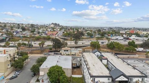 Tiny photo for 254 17Th Street, San Diego, CA 92101 (MLS # PTP2505178)