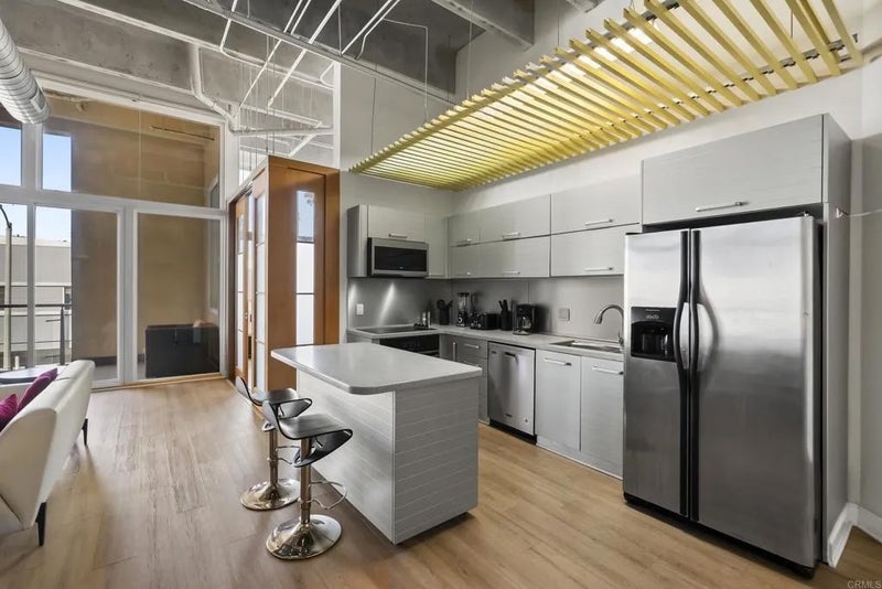 550 Seagaze Drive 12