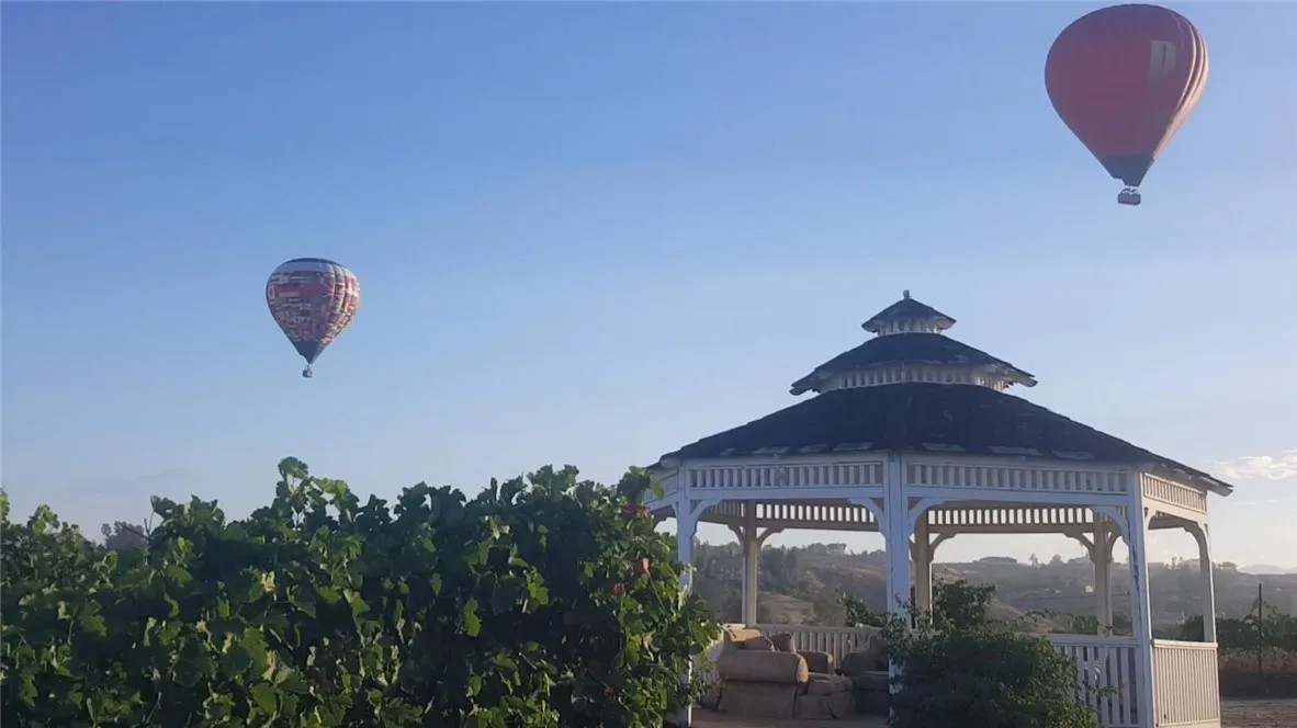 38386 Rock Creek Cir