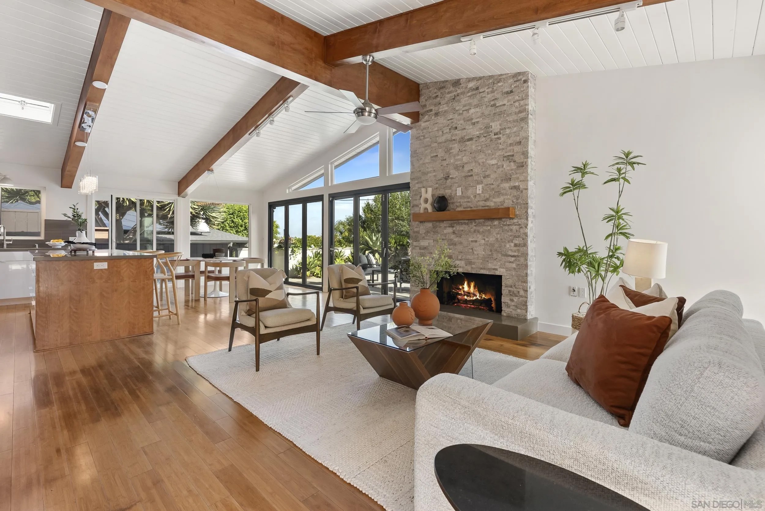 2554 San Anselmo St