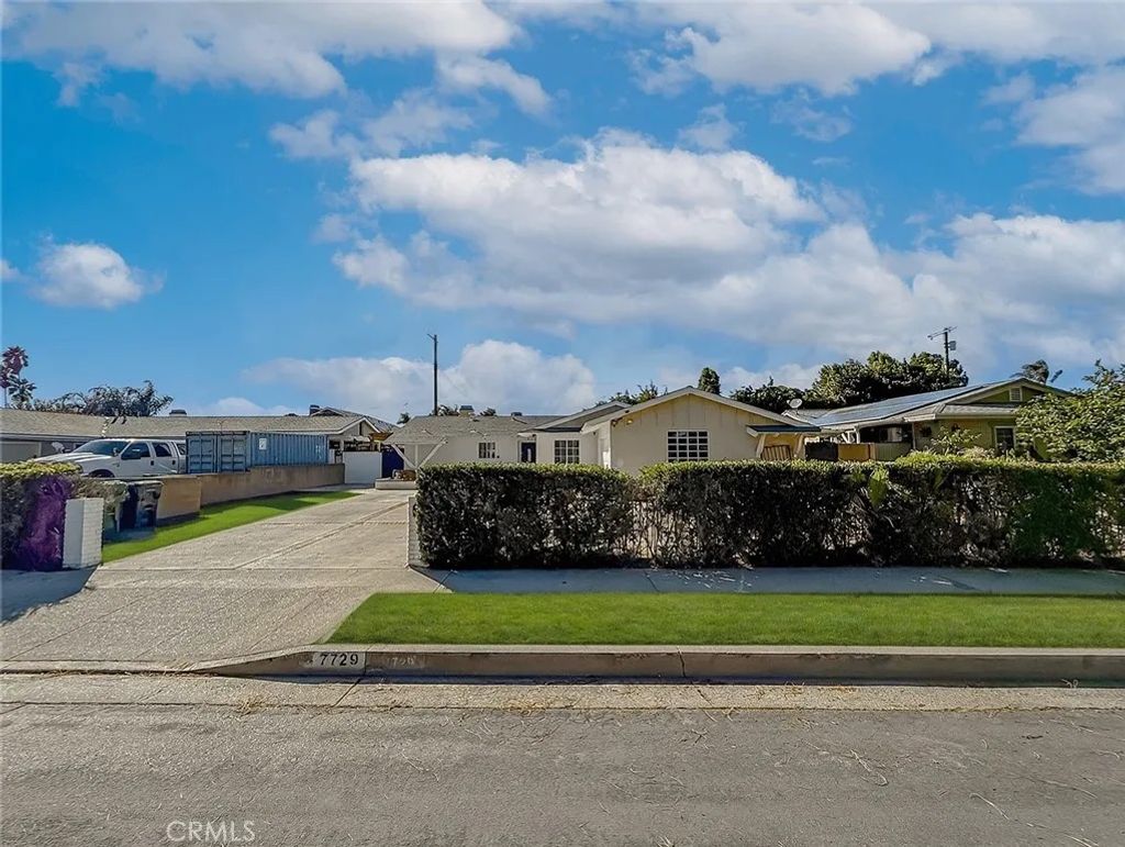 Photo of 7729 Sedan Ave, West Hills, CA 91304 (MLS # SR25242498)