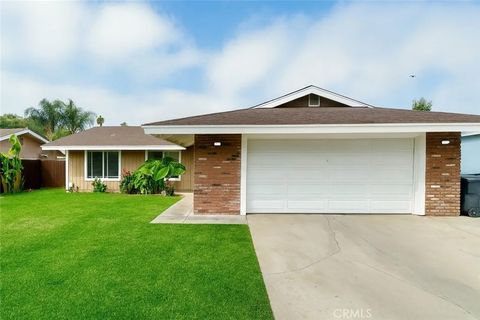 Tiny photo for 7073 New Mexico Dr, Riverside, CA 92506 (MLS # DW25248219)