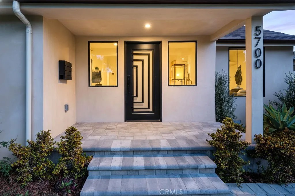 5700 Vista Del Monte