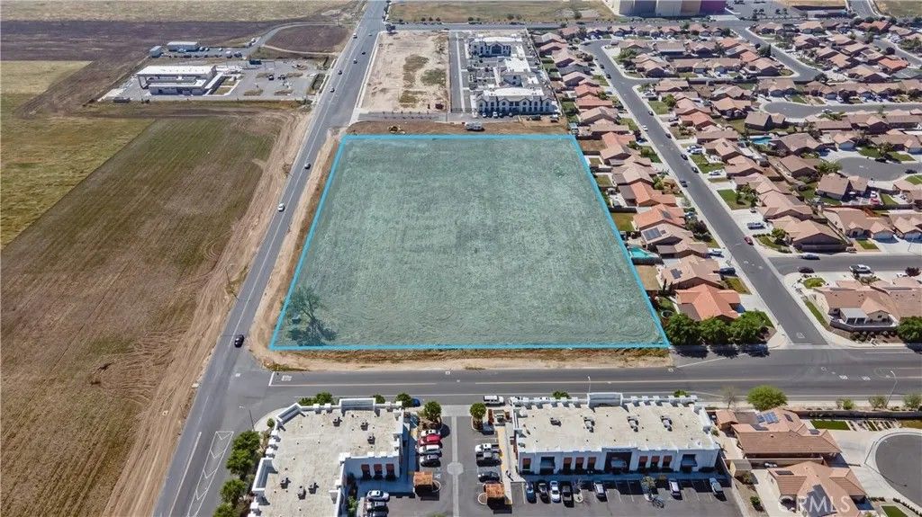Photo of 555 Dover, Delano, CA 93215 (MLS # SR26109902)