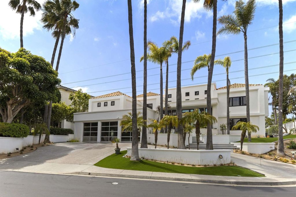 Photo of 3325 Caminito Daniella, Del Mar, CA 92014 (MLS # 250040923)