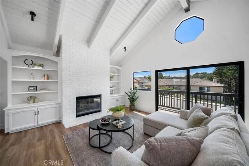1027 Acorn Drive
