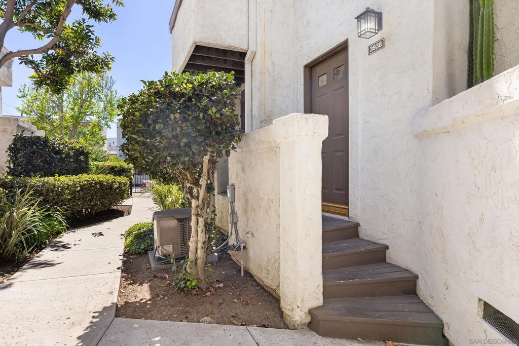 Photo of 3938 Voltaire St, San Diego, CA 92107 (MLS # 260008247)