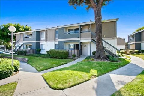 Photo of 2847 S Fairview St #D, Santa Ana, CA 92704 (MLS # OC26055081)