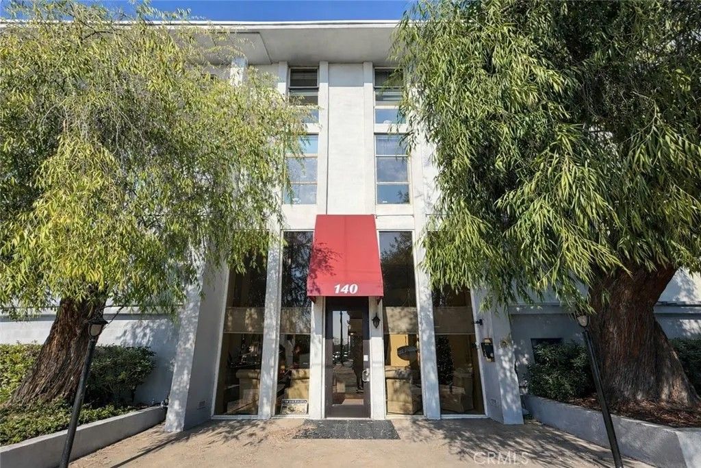 Photo of 140 Walnut Avenue #4B, San Diego, CA 92103 (MLS # CV26000610)