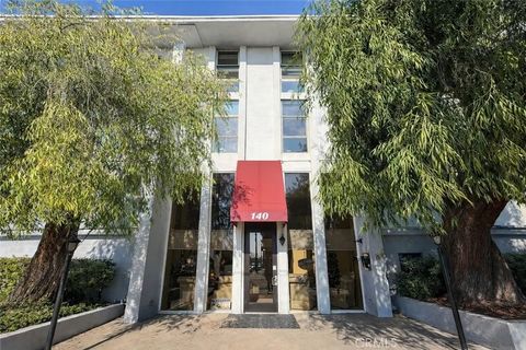 Photo of 140 Walnut Avenue #4B, San Diego, CA 92103 (MLS # CV26000610)