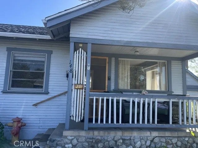 148 N Shamrock